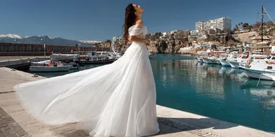 Коллекция вечерних платьев голубого цвета на фото в HD качестве