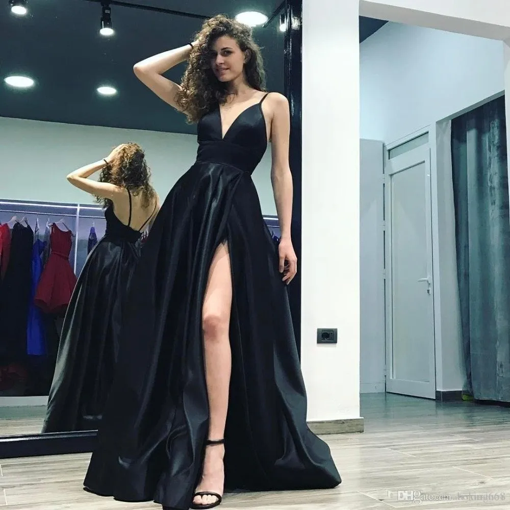 Платья из атласа на фото: классика и модерн Платья из атласа на фото: классика и модерн