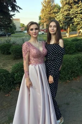 ВЕЧЕРНИЕ, КОКТЕЙЛЬНЫЕ ПЛАТЬЯ 👗 УФА (@royal_dress_ufa) • Instagram photos  and videos