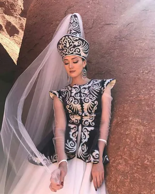Фотографии вечерних нарядов в казахском стиле