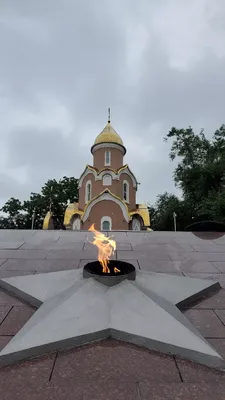 Вечный Огонь Пламя — стоковые фотографии и другие картинки Вертикальный -  Вертикальный, Вечность, Война - iStock