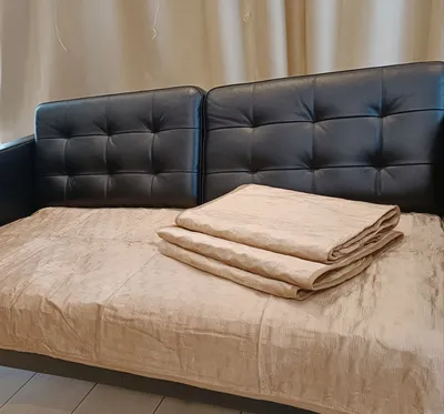 Велюровый диван Chester с гвоздиками Bordo