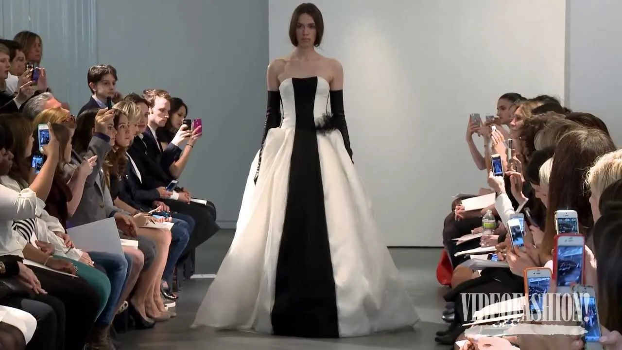 Потрясающие свадебные платья Vera Wang на фотографиях Потрясающие свадебные платья Vera Wang на фотографиях