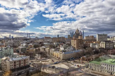 Взгляд сада Александра весной, Москва Редакционное Стоковое Фото -  изображение насчитывающей весна, символ: 95863463