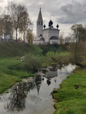 Путешествие a la Russe! (проживание в старинном особняке в самом красивом  селе России Вятское — стольный град Ростов Великий со званным обедом —  ювелирный мастер класс по Ростовской финифти — княжий Ярославль —