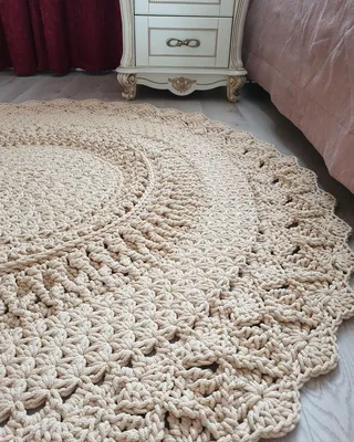2,426 mentions J'aime, 40 commentaires - Вязаные ковры # Мастер-классы  (@lacemats) sur Instagram : \"Соскучились по МК на круглы… | Crochet carpet,  Crochet rug, Rugs