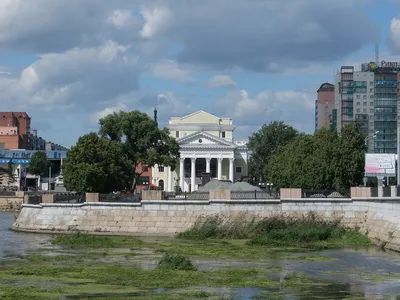 Челябинск, водонапорная башня на улице Воровского