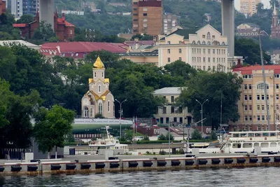 Корабельная набережная в городе \"Владивосток\"