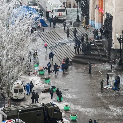 Взрыв прогремел на вокзале в Волгограде: смертница взорвала бомбу на входе  - МК