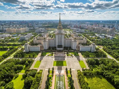 Воробьевы горы 💥: где находятся, что посмотреть, где погулять, фото,  адрес, режим работы и описание — Tripster.ru