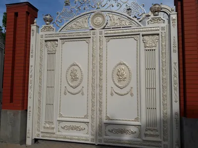 Ворота в Грозном фото фото