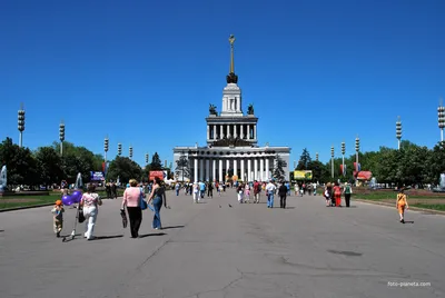 Арка главного входа ВДНХ — Википедия