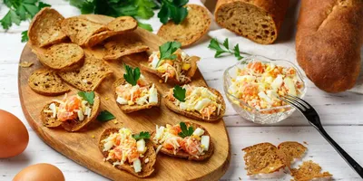 Рецепт закусочного торта с красной рыбой и шпинатом с фото пошагово на  Вкусном Блоге