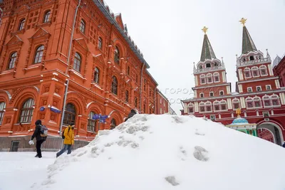 Снежное чувство: на Москву обрушился феноменальный снегопад | Фотогалереи |  Известия