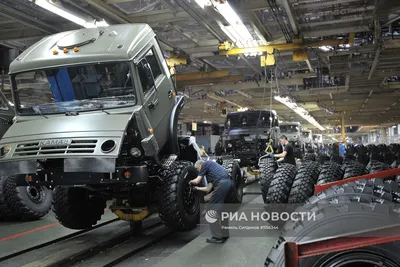 В рамках посещения Набережных Челнов митрополит Кирилл побывал на заводе « КамАЗ» | Новости Казанской епархии | Православие в Татарстане | Портал  Татарстанской митрополии