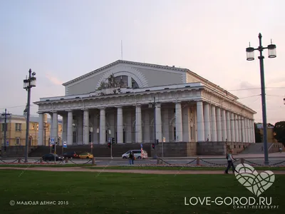 Здание Биржи стрелки Васильевского острова. Фото Петербурга. Фото Санкт- Петербурга