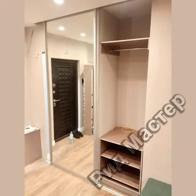 Зеркальные раздвижные двери для гардеробной - 31 фото