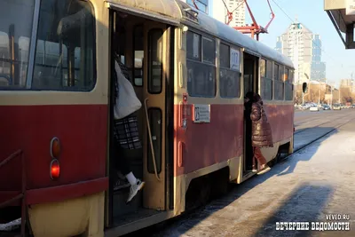 В Екатеринбурге открыли первый в России загс при храме. Теперь можно и  расписаться, и повенчаться | 11.06.2022 | Ревда - БезФормата