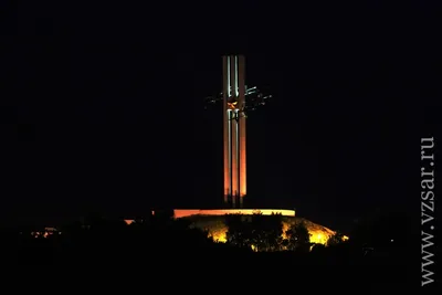 Саратов, мемориал \"Журавли\". 9 мая 2011 года. | Россия, Великий, Пейзажи