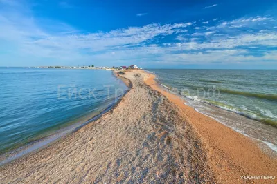 Замок Лакиера. Ростовская область, по пути в Таганрог. Фото.