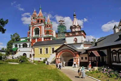 Звенигород - как живется в городе-достопримечательности