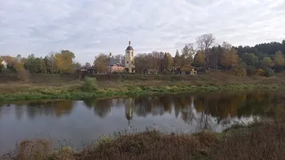 Фотография Звенигород, Саввино-Сторожевский монастырь, аэровид со стороны  Москва-реки (с юга) | Фотобанк ГеоФото/GeoPhoto | GetImages Group